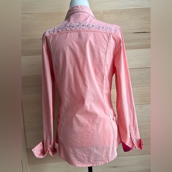 Grace in La long size S, long sleeve snap up embroidered pink-peach/white top - Picture 4 of 12